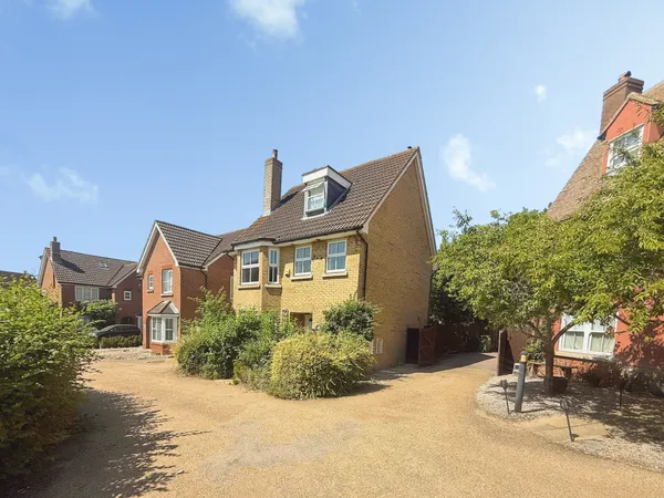 Wattle Close, Lower Cambourne, CB23 6BU