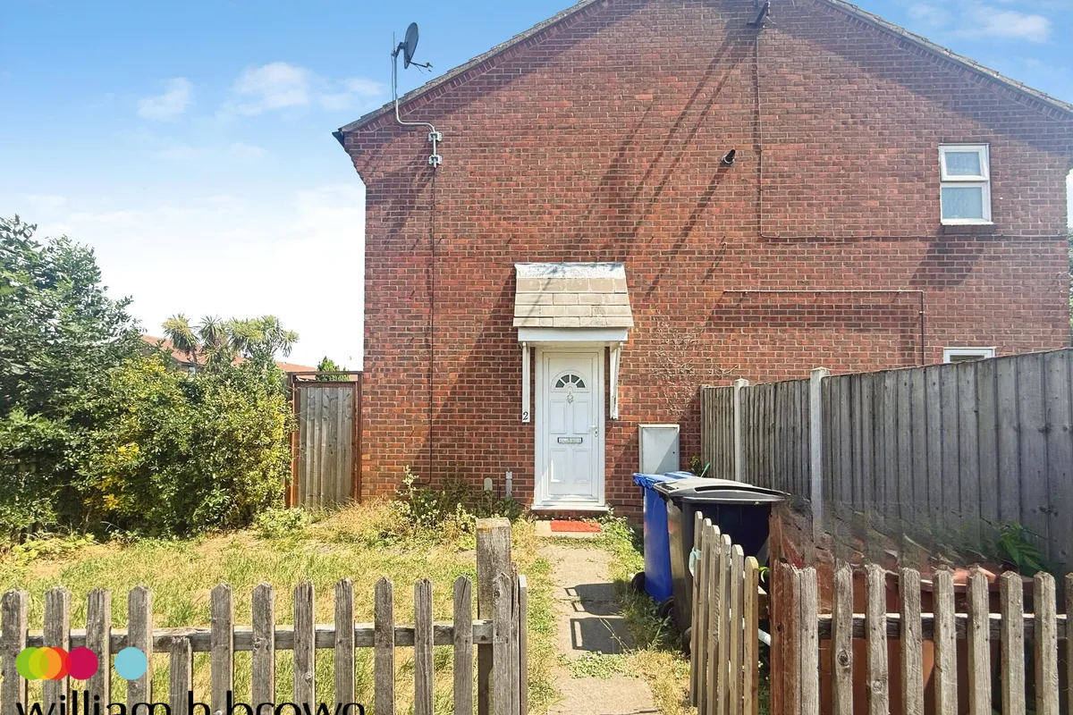 Shaw Crescent, Tilbury, Essex