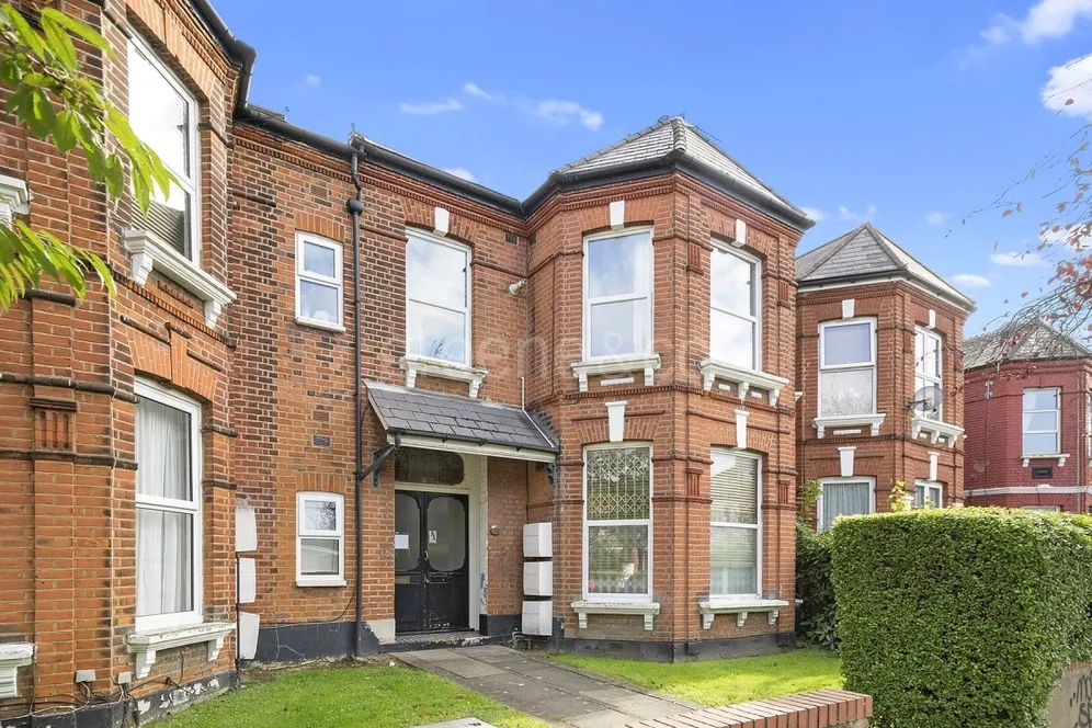Fordwych Road London NW2 photo 4