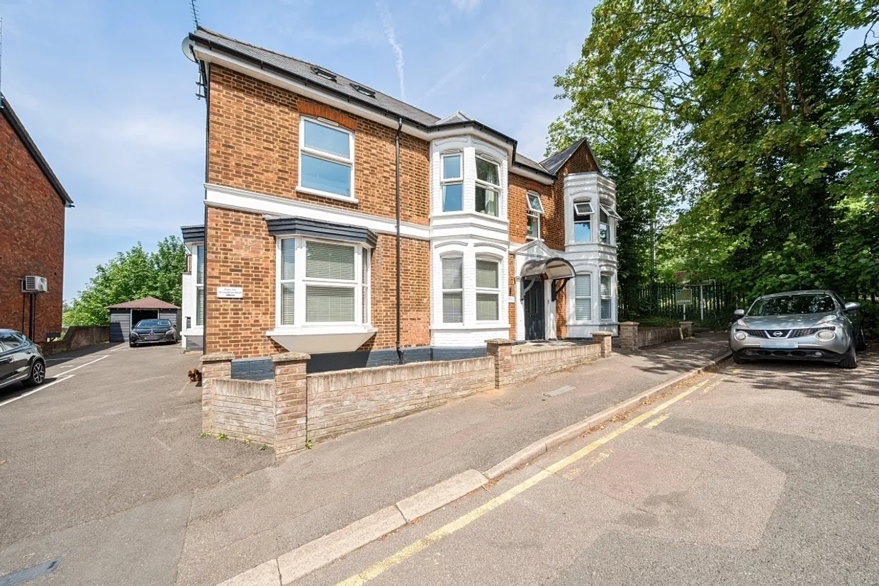 Vaughan Road Harpenden AL5 photo 1