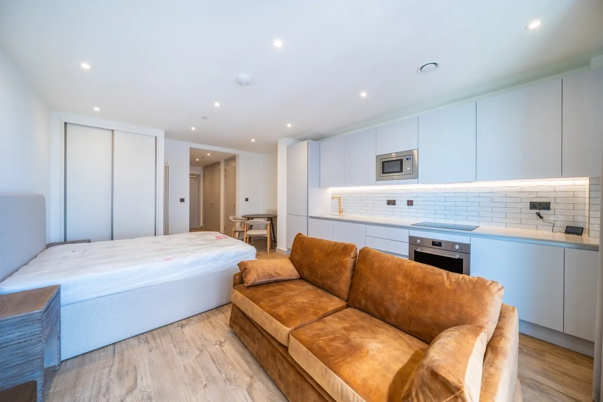 The Eades, 11 Selborne Road London E17 photo 1