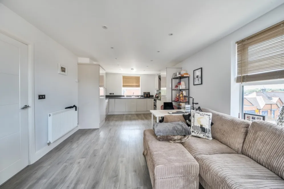 Vaughan Road Harpenden AL5 photo 8