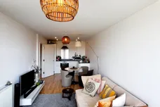 56 Bloemfontein Road, London