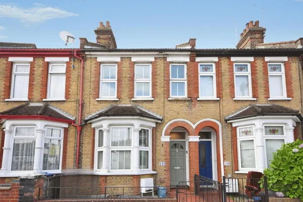 Fairfax Drive, Westcliff-on-Sea, Esse...