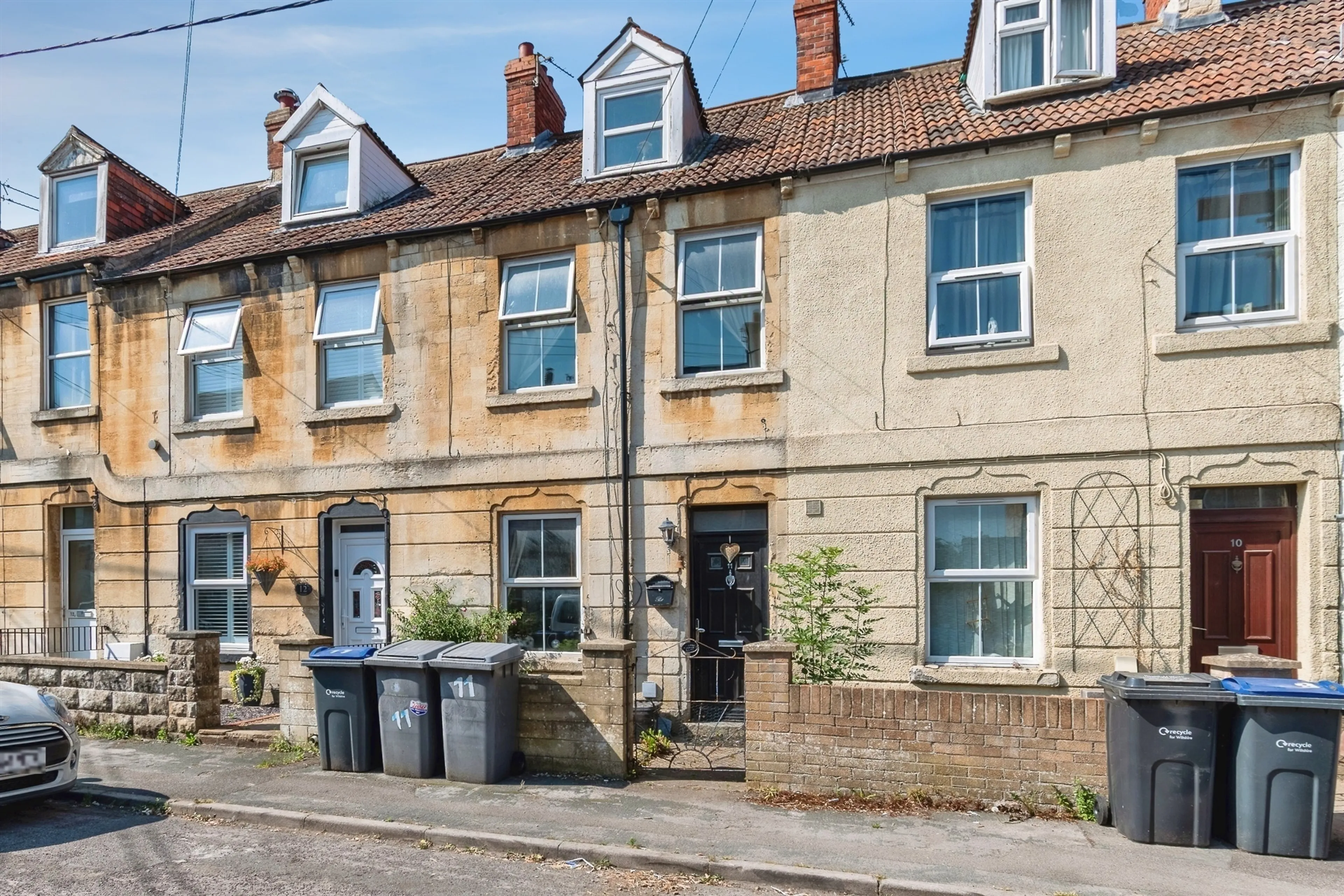 Property photo 0