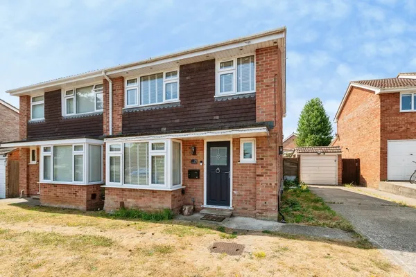 Shifford Crescent, Maidenhead, Berksh...