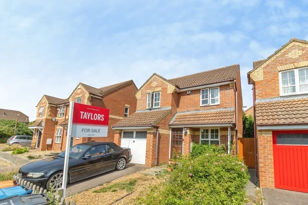 Wardle Place, Oldbrook, Milton Keynes...