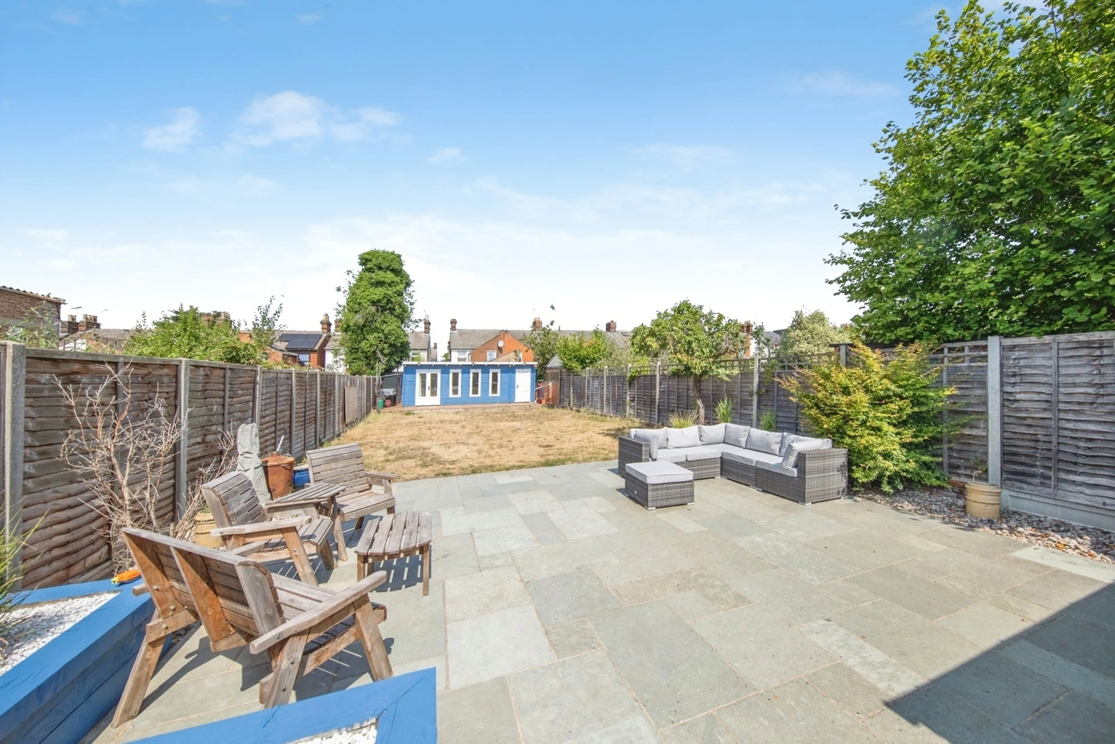 Property photo 0