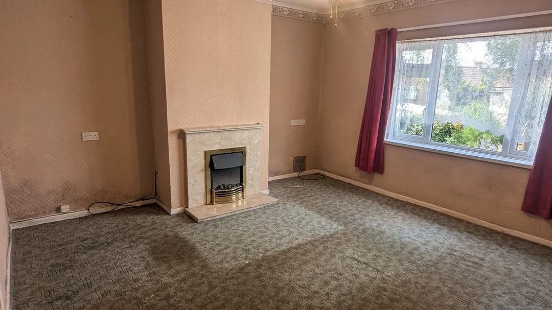 https://mr0.homeflow-assets.co.uk/files/photo/image/47915/8308/_x_/58134540.jpg