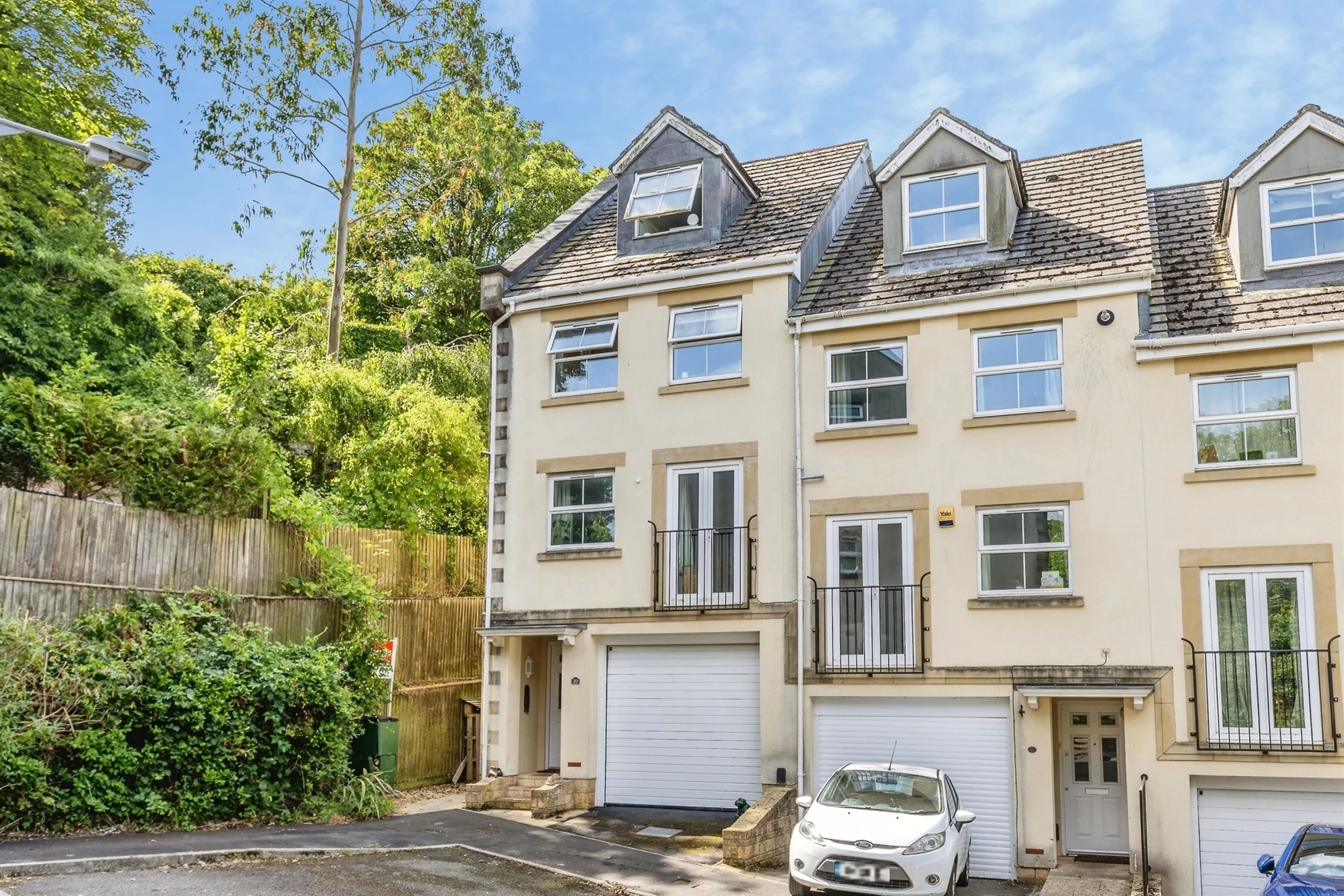 Property photo 0