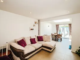 Twyford Close, Worthing thumb 3