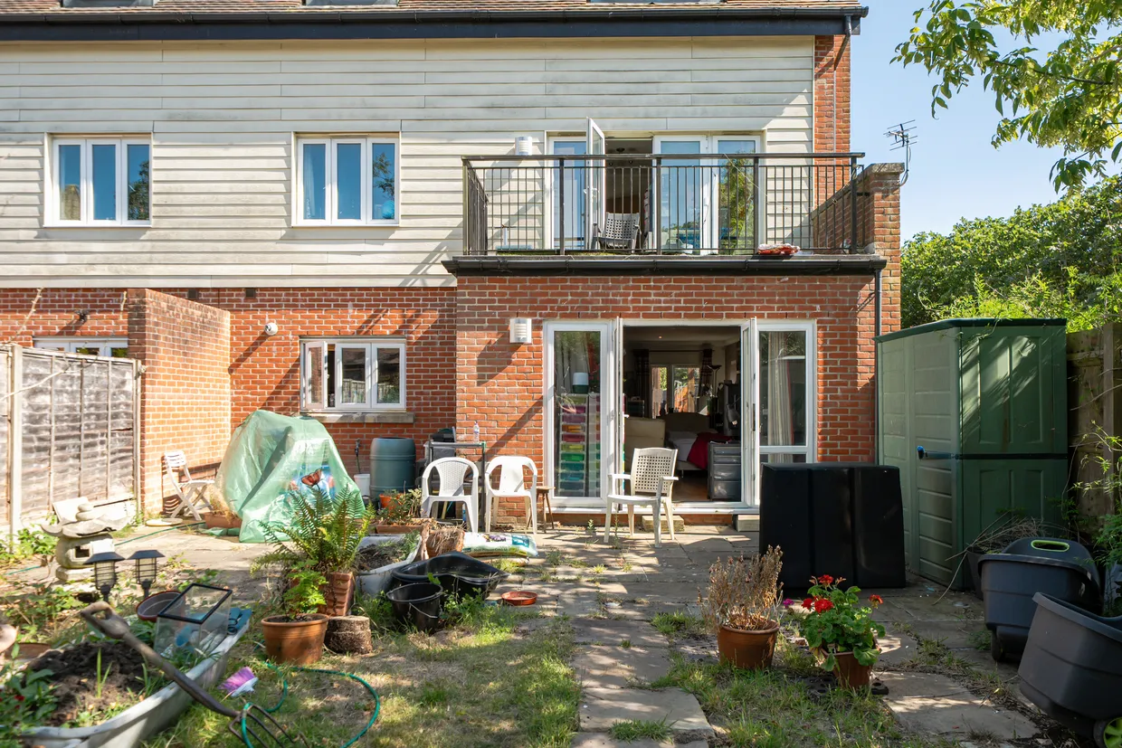 Adair Gardens, Caterham, CR3 photo 6