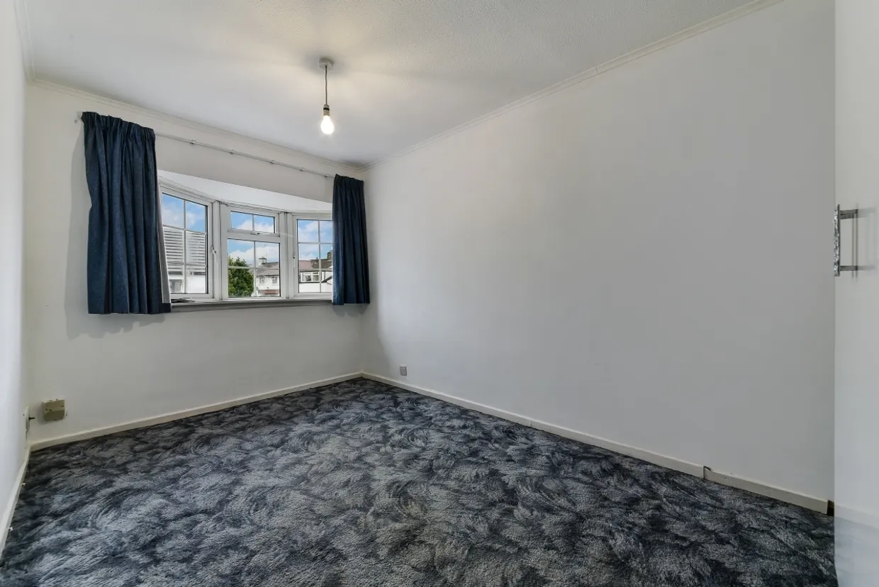 Whitehouse Avenue Borehamwood WD6 photo 7