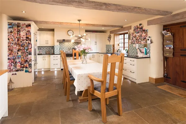 Careys Road, Pury End, NN12 photo 4