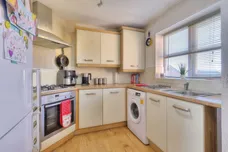 Peter Crisp Way, RUSHDEN