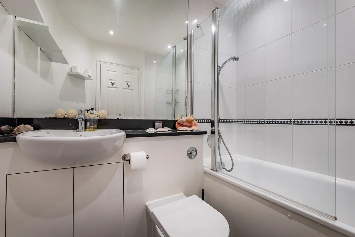 Millbank, London, SW1P photo 9