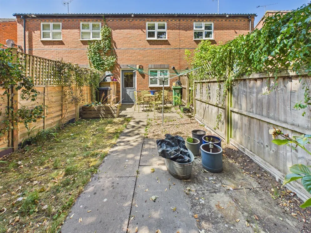 Property carousel item 13