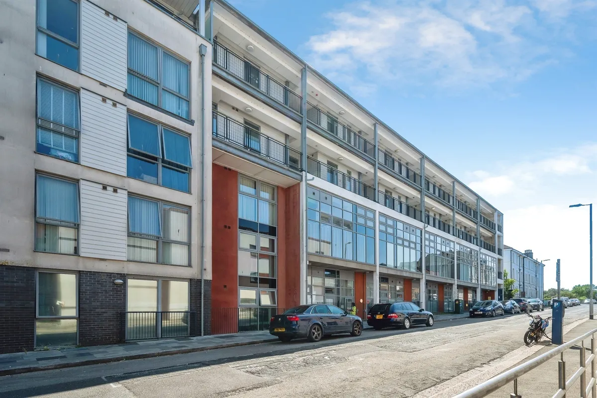 George Place, Plymouth