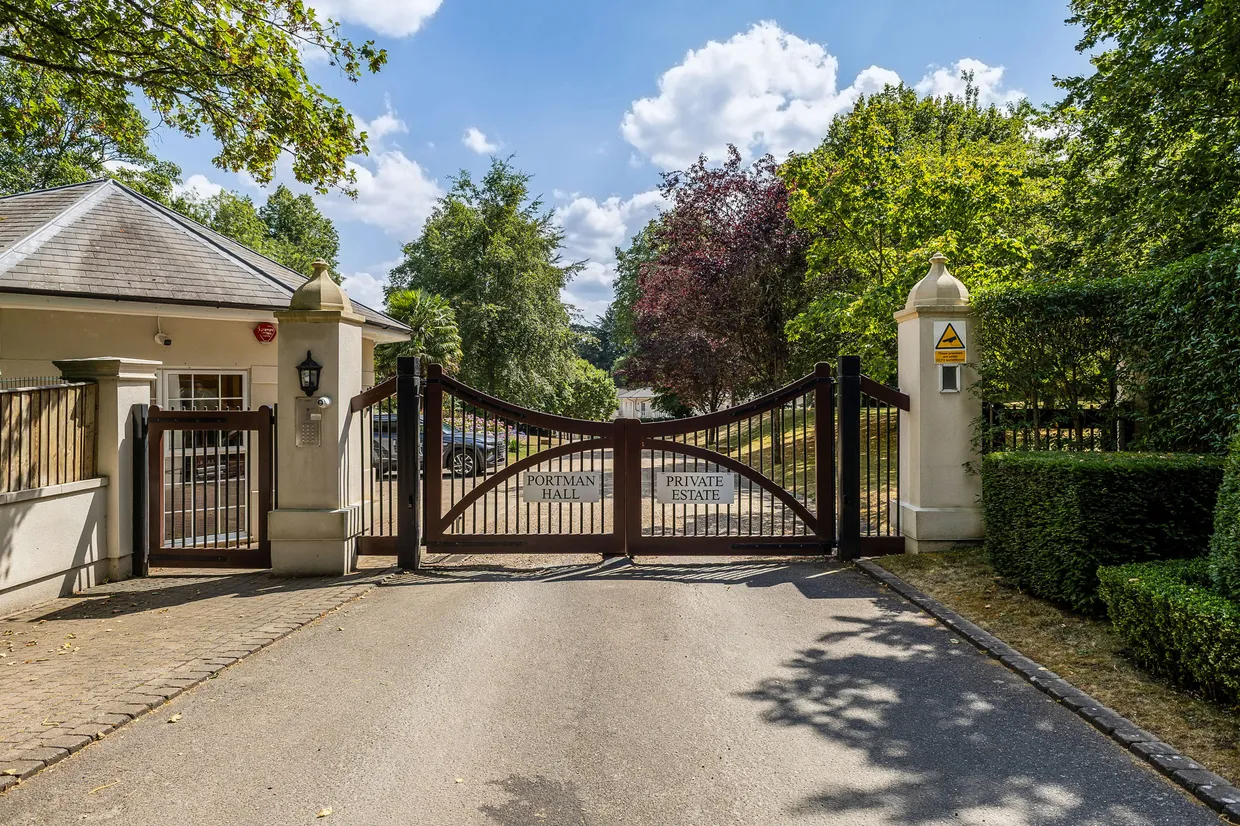 Old Redding, Harrow, HA3 photo 3
