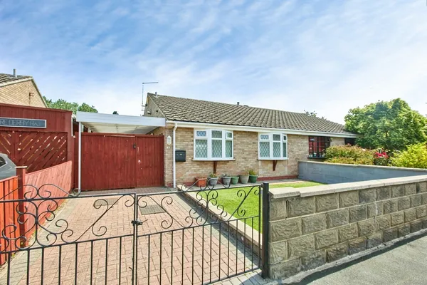 Moorside Crescent, Sinfin, Derby, Der...