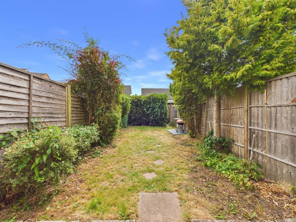 Property carousel item 9