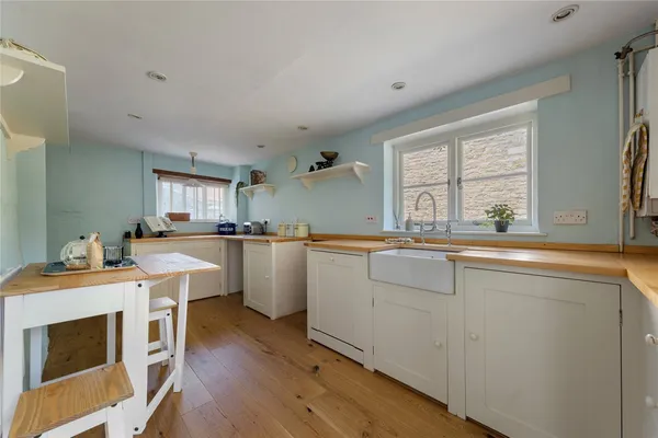Main Street, Woodnewton, PE8 photo 6