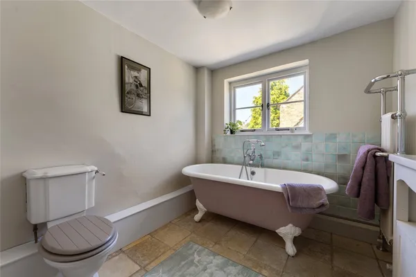 Main Street, Woodnewton, PE8 photo 11