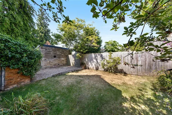 Main Street, Woodnewton, PE8 photo 19
