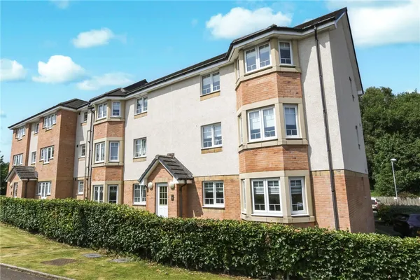 Valleyfield Crescent, Ferniegair, Ham...