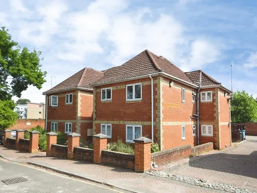 Milton Road, Warley, Brentwoodphoto