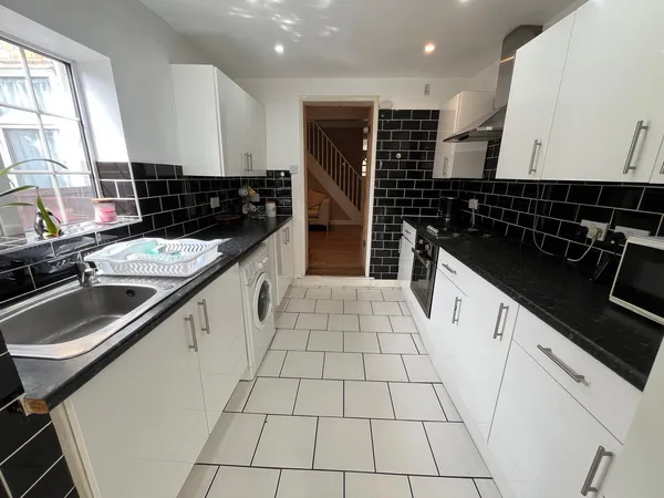 Hollybush Street, Plaistow, E13