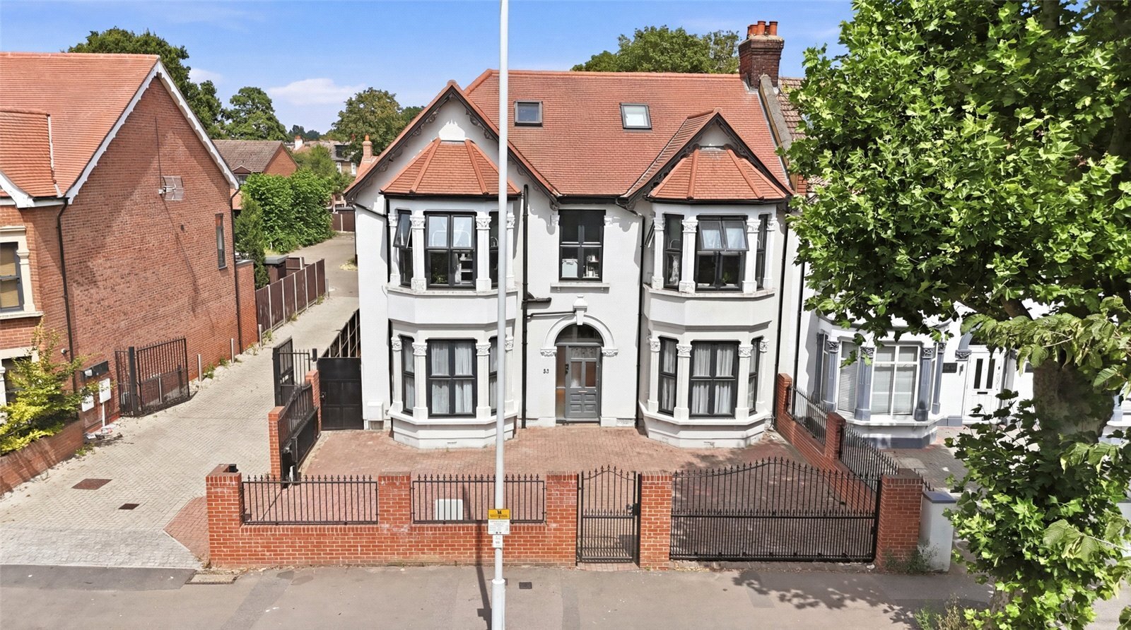 Aldersbrook Road, London, E12 Image 1