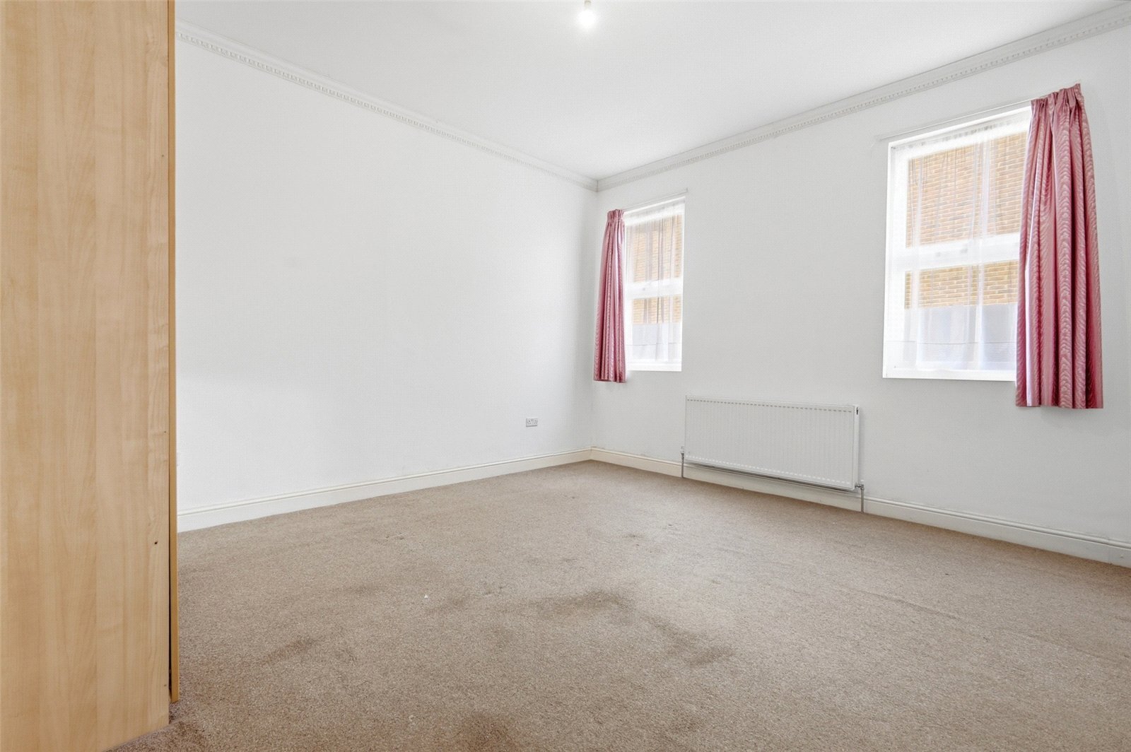 Aldersbrook Road, London, E12 Image 10