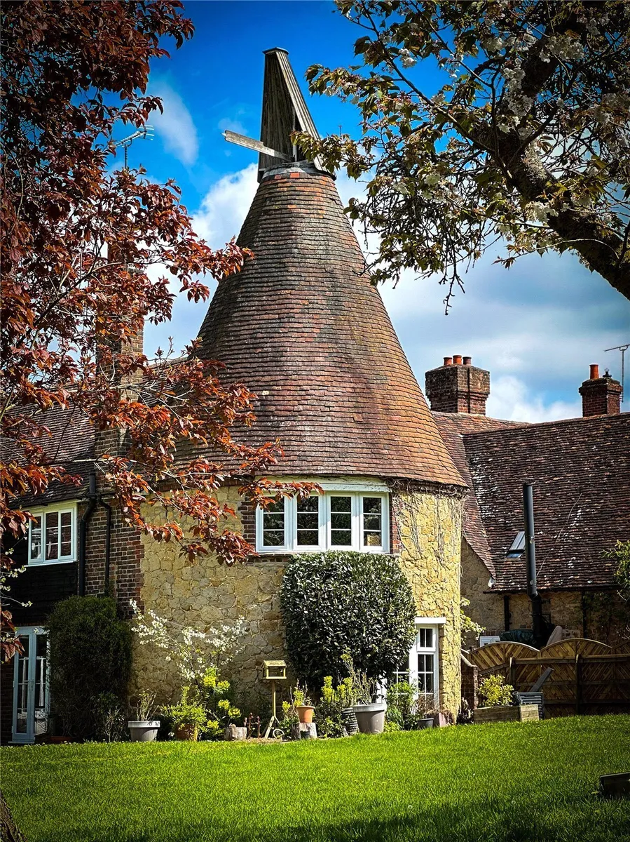 London Road, Westerham, TN16
