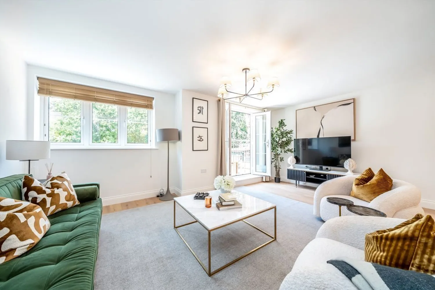 Brooklands Road, Weybridge, KT13 photo 2