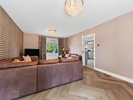 Cairns Avenue, Cambuslang, Glasgow thumb 3