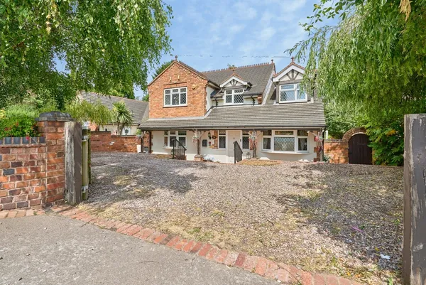 Watling Street, Brownhills, West Midl...