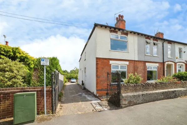 Lawn Avenue, Sutton-in-Ashfield, Nott...