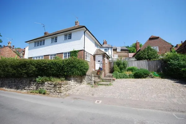 Lower Road, Sutton Valance