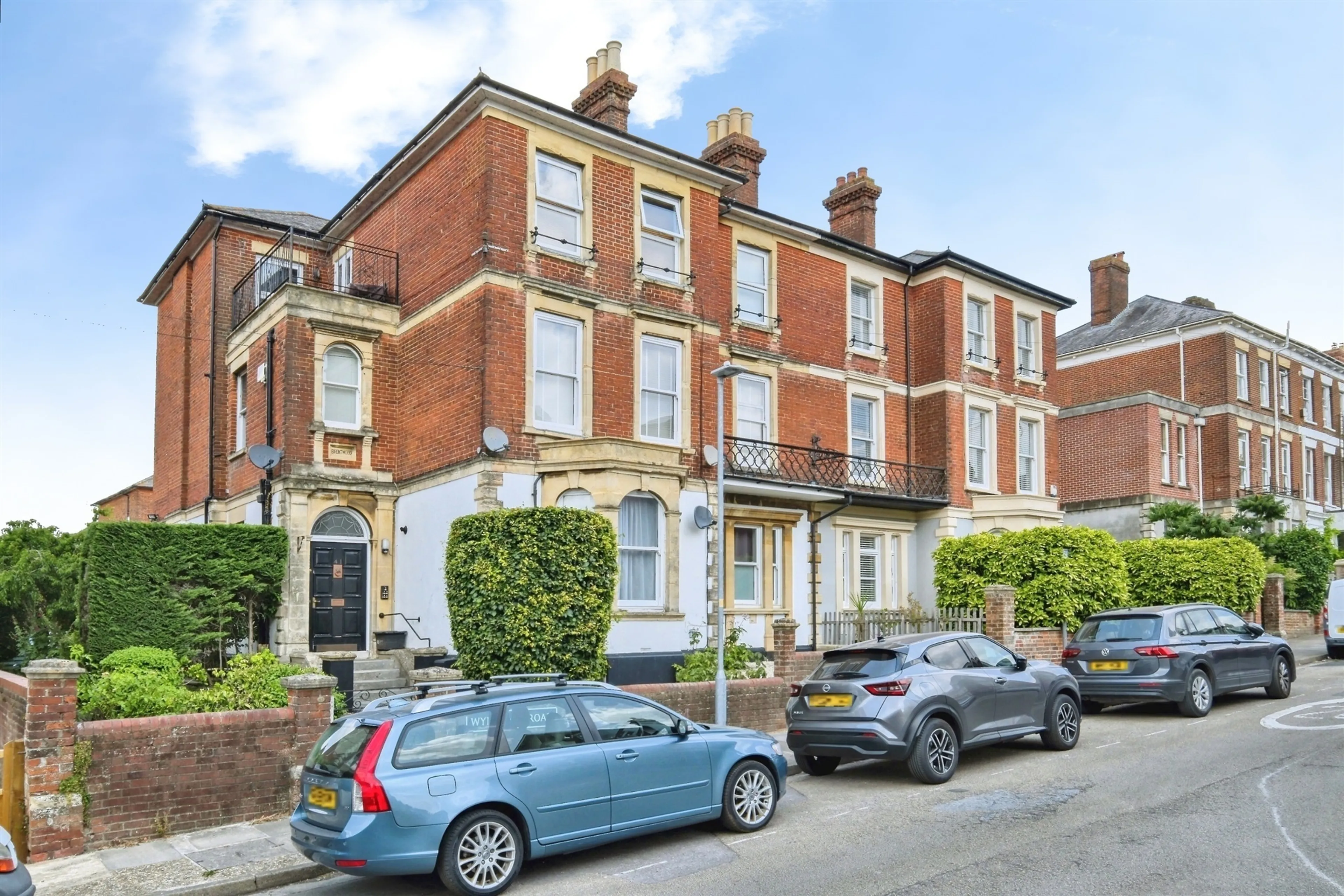 Property photo 0