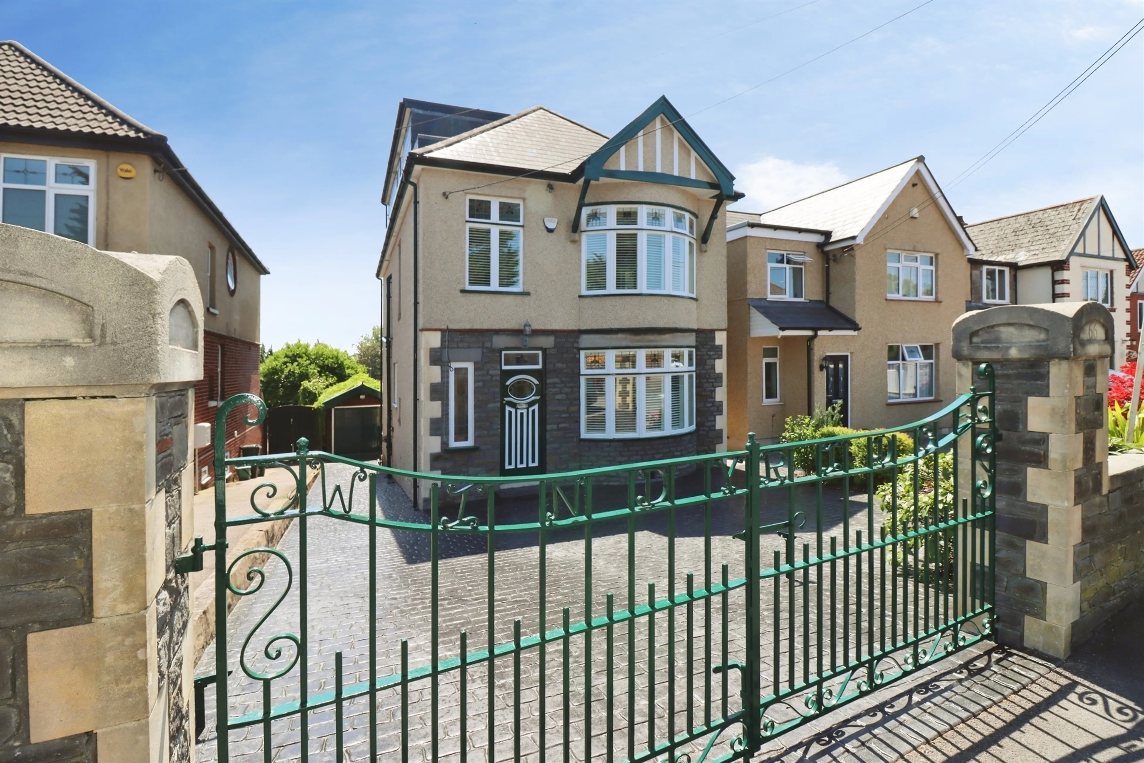 Property photo 0