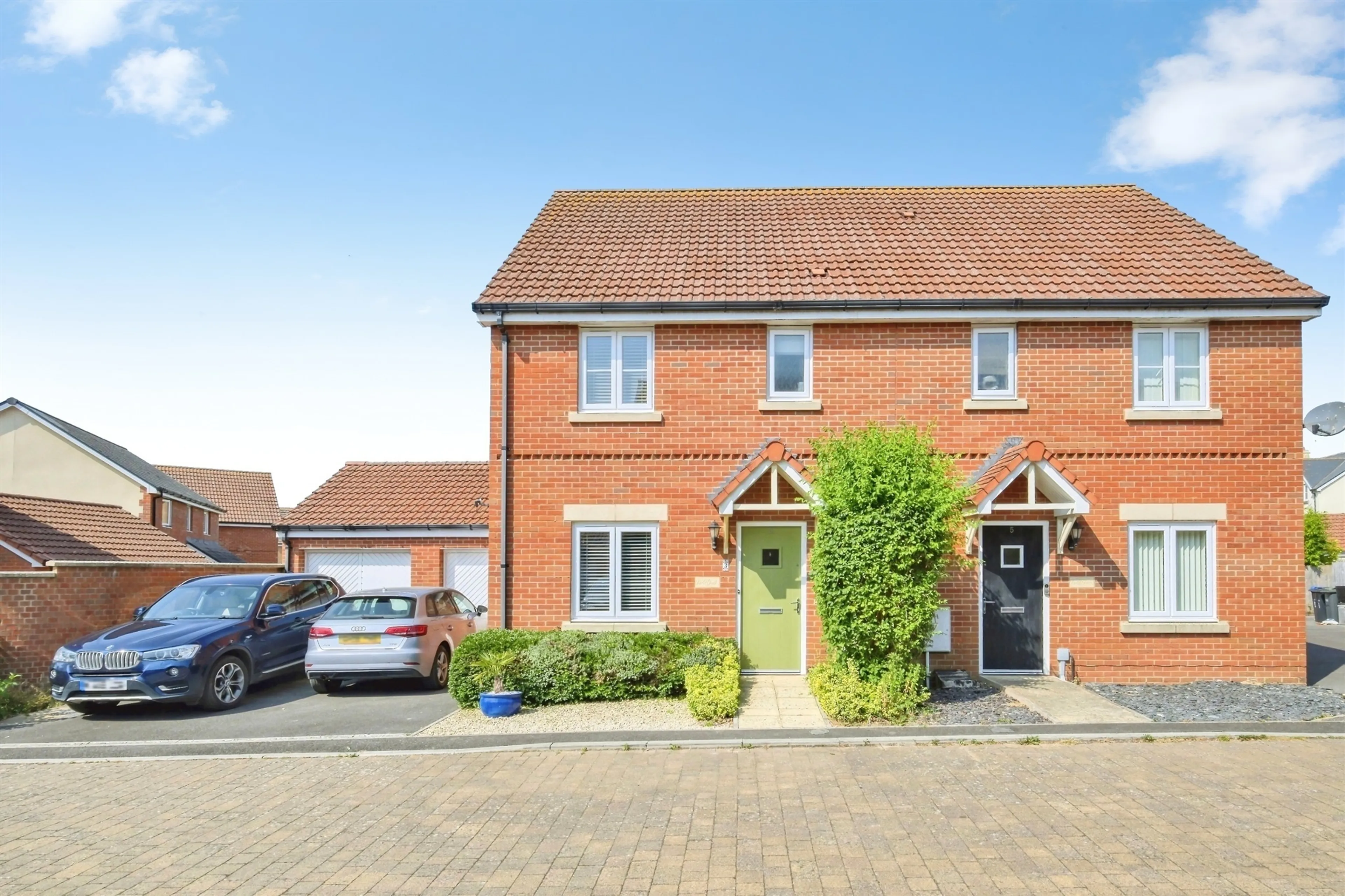 Property photo 0