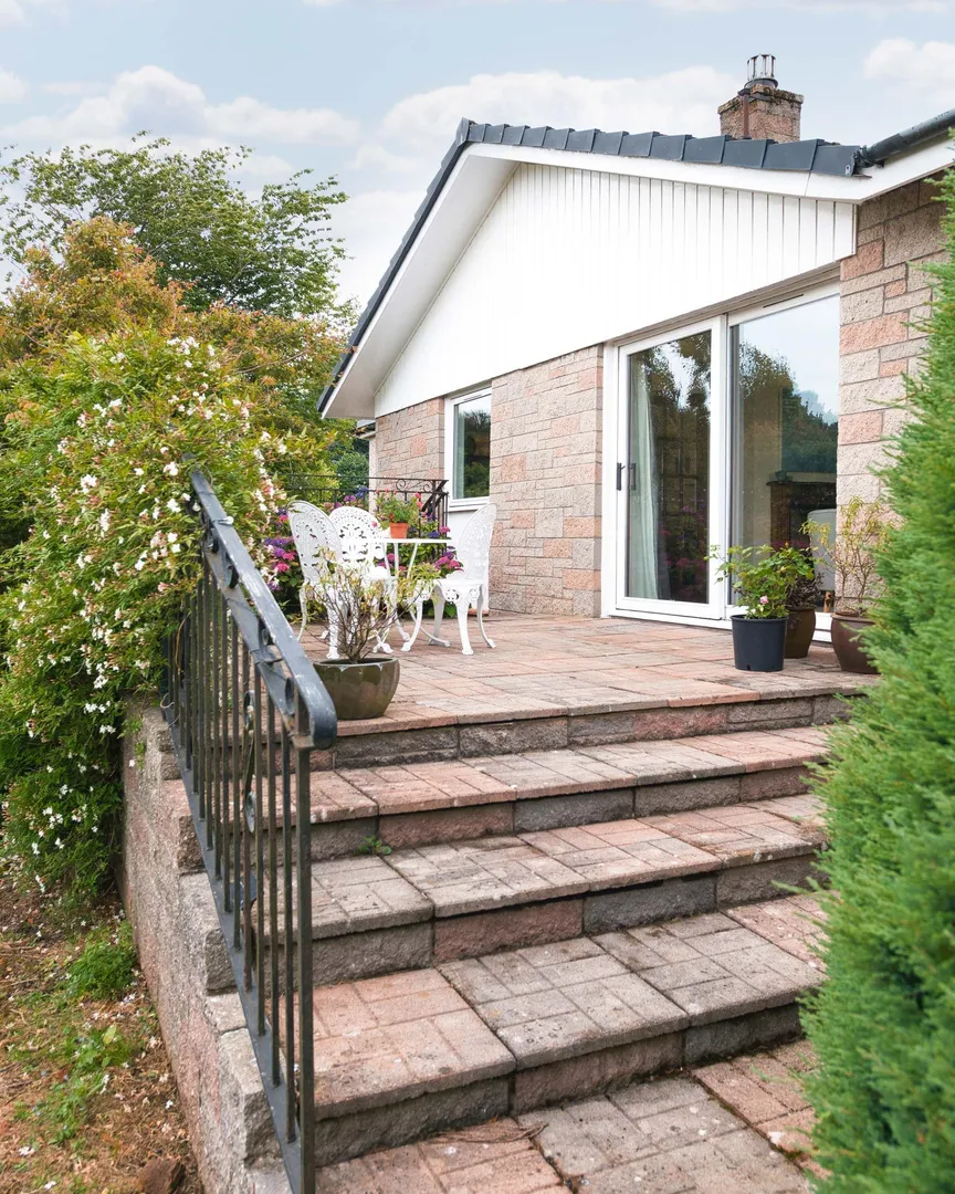 https://mr0.homeflow-assets.co.uk/files/photo/image/47918/0254/_x_/DSC_2099-58.jpg