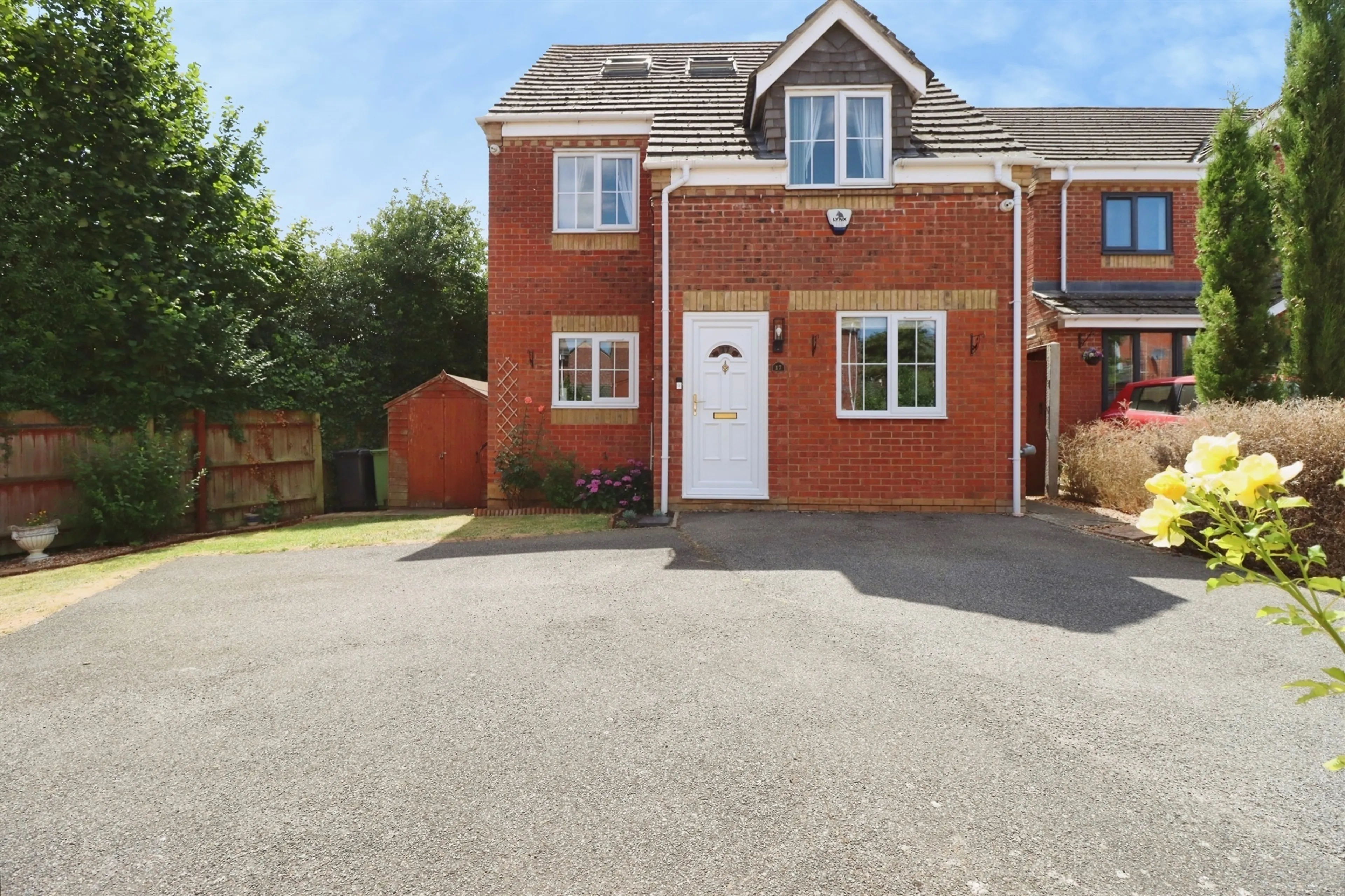 Property at Leighton Close, Wellingborough