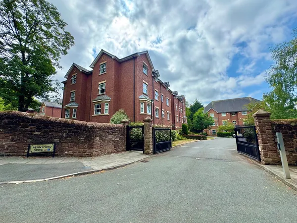 Pennyford Drive, L18