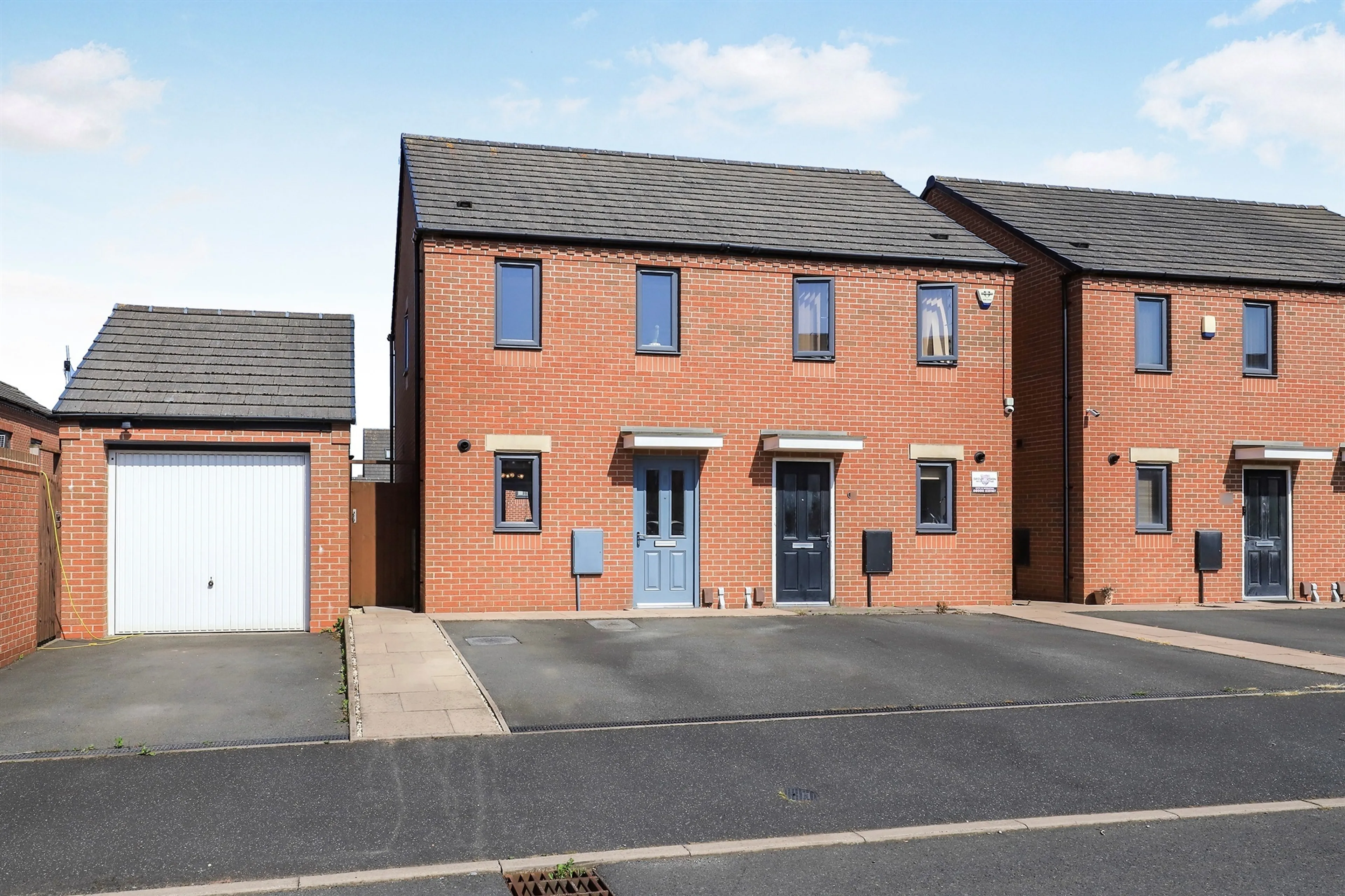 Property photo 0