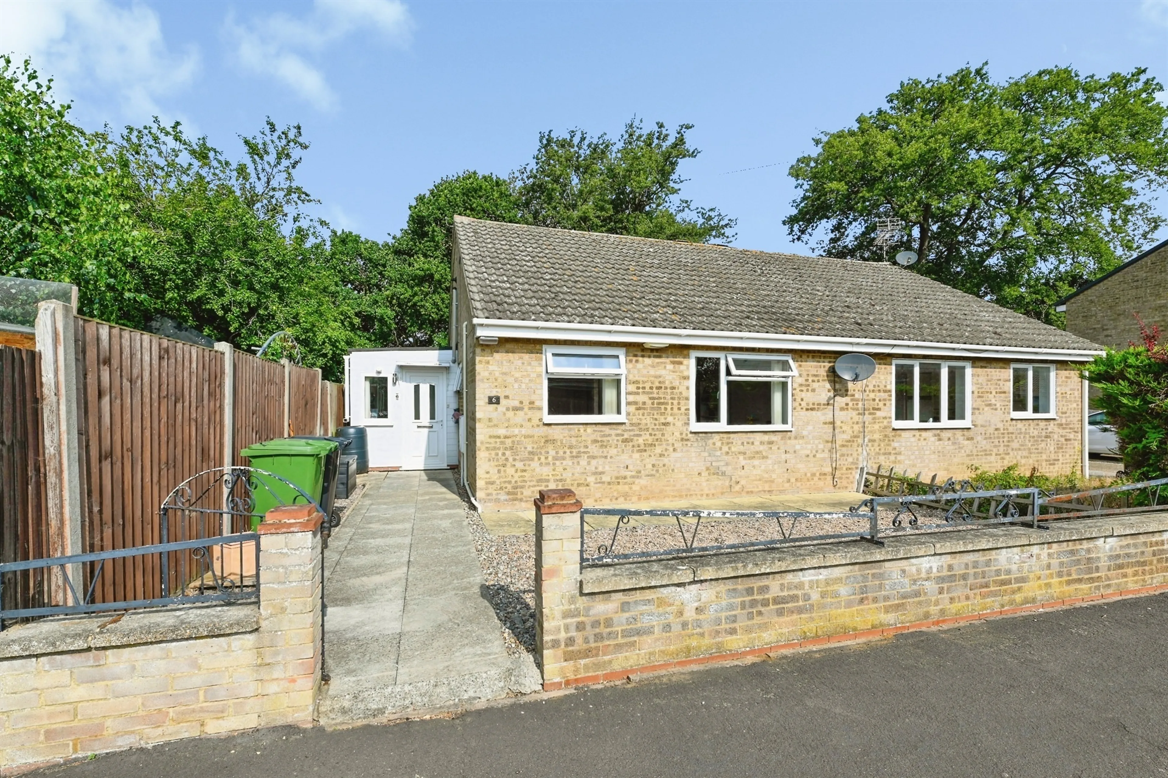 Property at Hadley Crescent, Heacham, King's Lynn