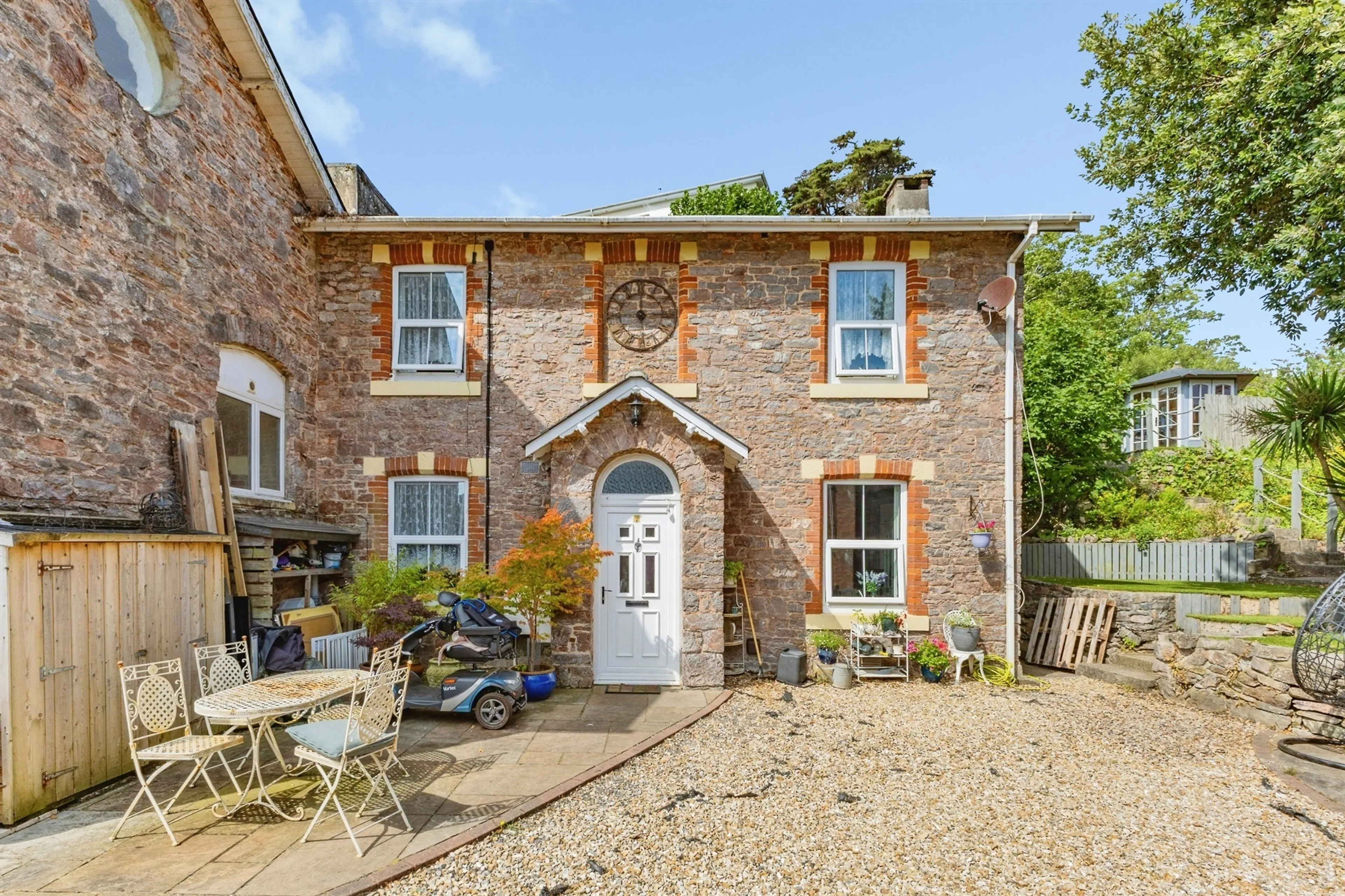 Property photo 0