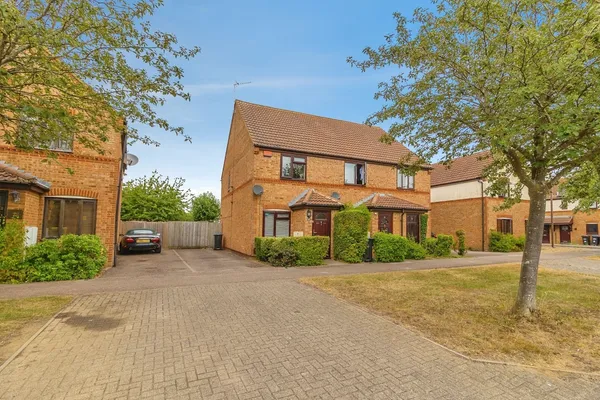 Isaacson Drive, Wavendon Gate, Milton...