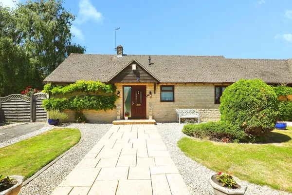 Station Meadow, Bourton-on-the-Water,...